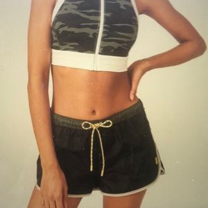 Solid & Striped Passport Short